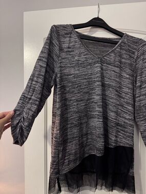 Apt. 9 Gray Marled V-Neck Tunic with Sheer Layer